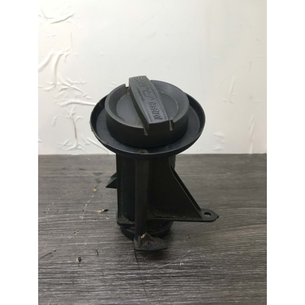 BMW N57 YAĞ DOLUM AĞIZI 11127823183