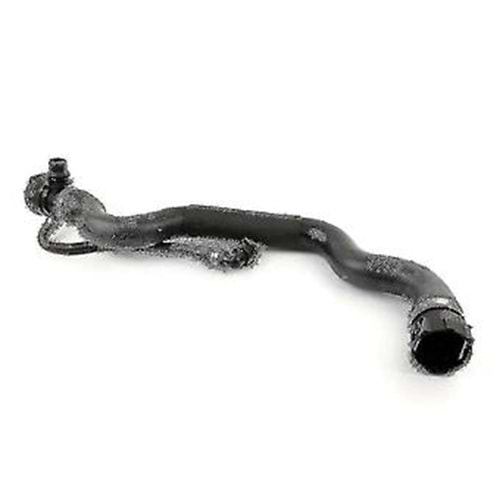 BMW E90 RADYATÖR HORTUMU ÜST 17128511623